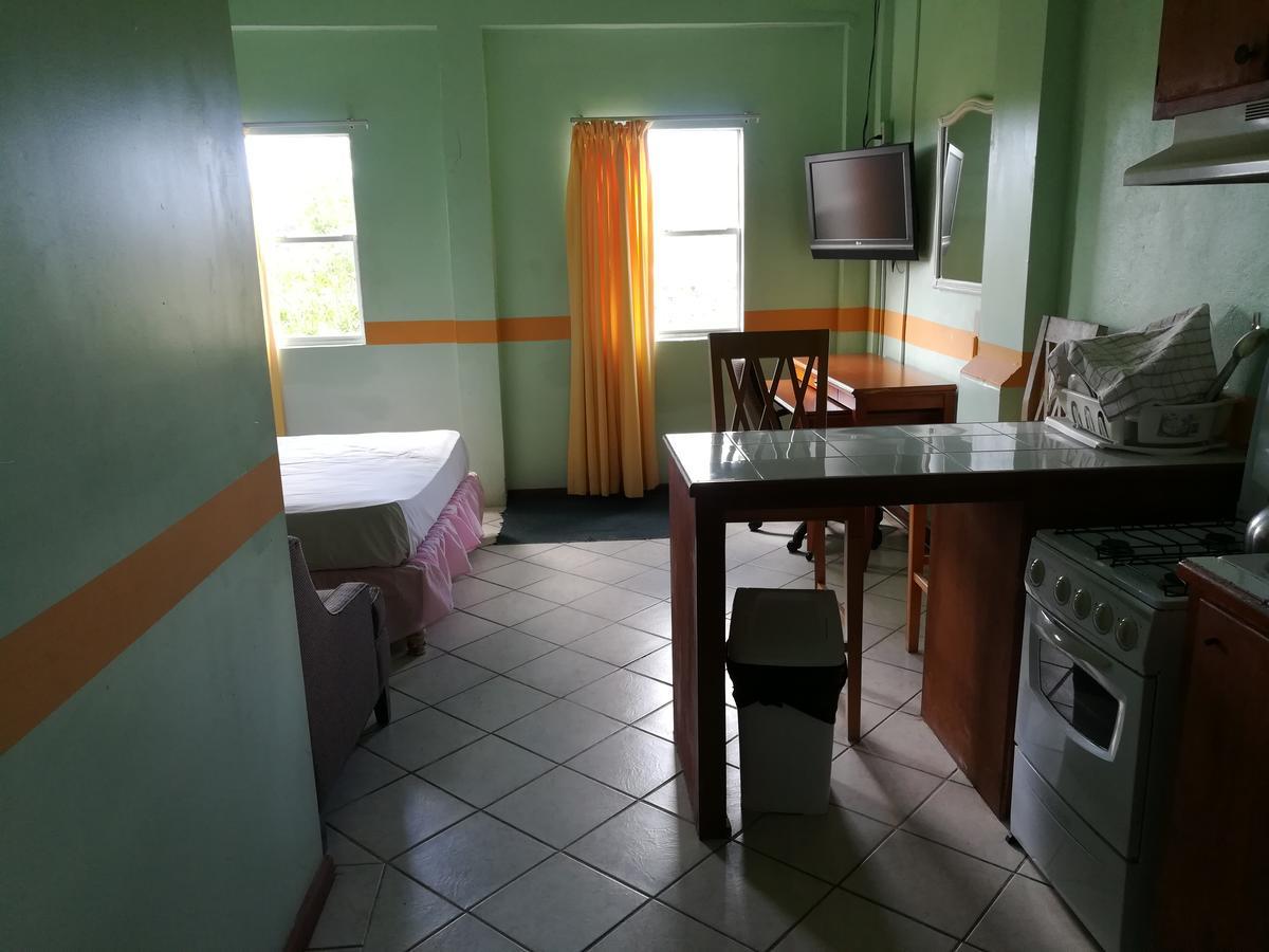 Inn La Galleria Five Islands Village Екстер'єр фото