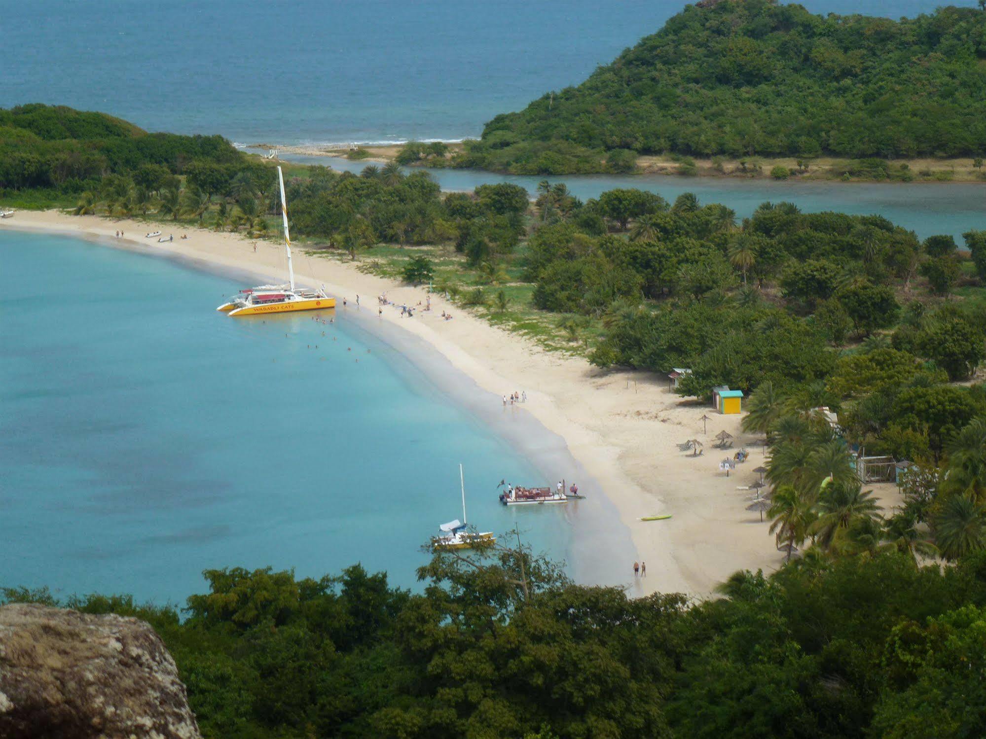 Inn La Galleria Five Islands Village Екстер'єр фото